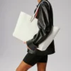 Cabata Large – Tote Bag – Kalbsleder und Spikes – Bianco Cabata Large – Tote Bag – Kalbsleder und Spikes – Bianco