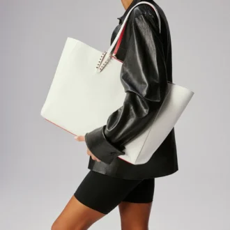 Cabata Large – Tote Bag – Kalbsleder und Spikes – Bianco