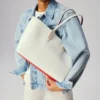 Cabata Small – Tote Bag – Weiches Kalbsleder und Spikes – Bianco