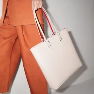 Cabata – Tote Bag – Kalbsleder und Spikes – Leche