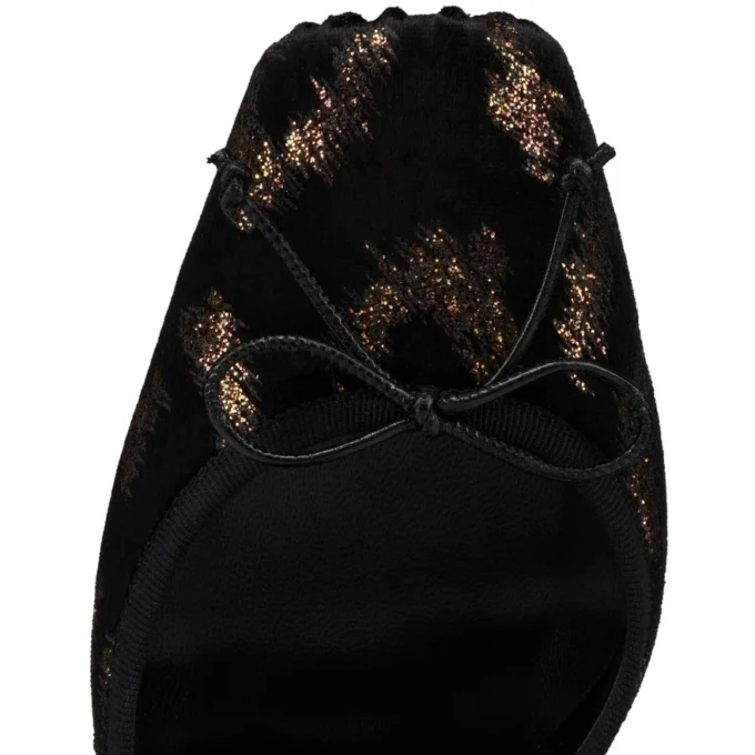 Cassia Lace up – 100 mm Riemchen-Pumps – „Leo by Night“ bestickter Samt – Schwarz – Damen Cassia Lace up – 100 mm Riemchen-Pumps – „Leo by Night“ bestickter Samt – Schwarz – Damen