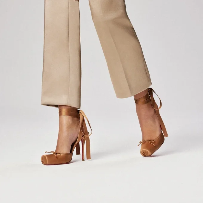 Cassia Lace up – 100 mm Riemchenpumps – Krepp-Satin – Nude 4 – Damen Cassia Lace up – 100 mm Riemchenpumps – Krepp-Satin – Nude 4 – Damen