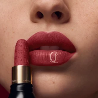 Rouge Louboutin Velvet Matte Mooncrest – Matt-Lippenstift in limitierter Auflage – Epic Brunette 318M