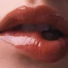 Rouge Stiletto Vinyl Gloss Copper Fever 352V Copper Fever – Christian Louboutin Beauty Vereinigte Staaten