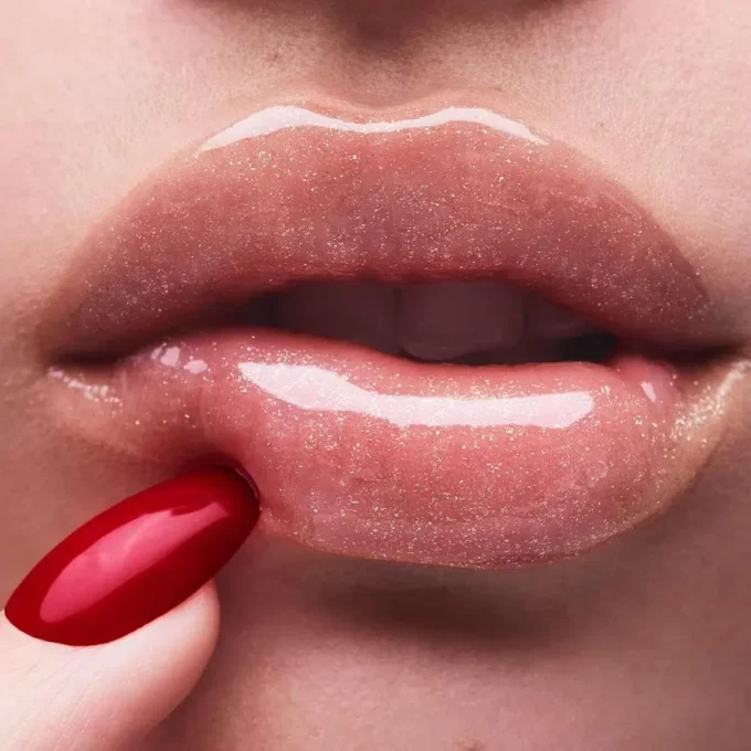 Rouge Stiletto Vinyl Gloss Golden Fierce 300V Golden Fierce – Christian Louboutin Beauty Vereinigte Staaten