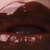 Rouge Stiletto Vinyl Gloss Smoky Nudy 392V Smoky Nudy – Christian Louboutin Beauty Vereinigte Staaten